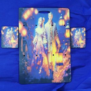 Πλάτη 30εκ και στοιχεία για δύο λαμπάδες